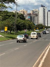Petição para instalação de quebra-mola na Avenida Contorno 