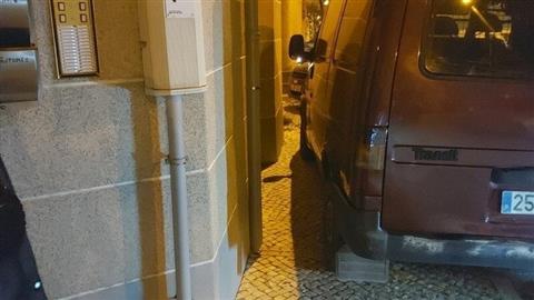 RESOLVER O ESTACIONAMENTO IRREGULAR EM ALMADA