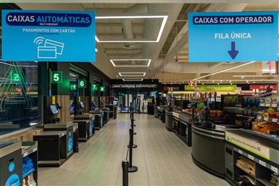 Esta petição pretende incentivar o ALDI Portugal e o Lidl Portugal a discutir e implementar medidas concretas de acessibilidade nas suas lojas. Propomos a criação de caixas adaptadas, carrinhos acessí